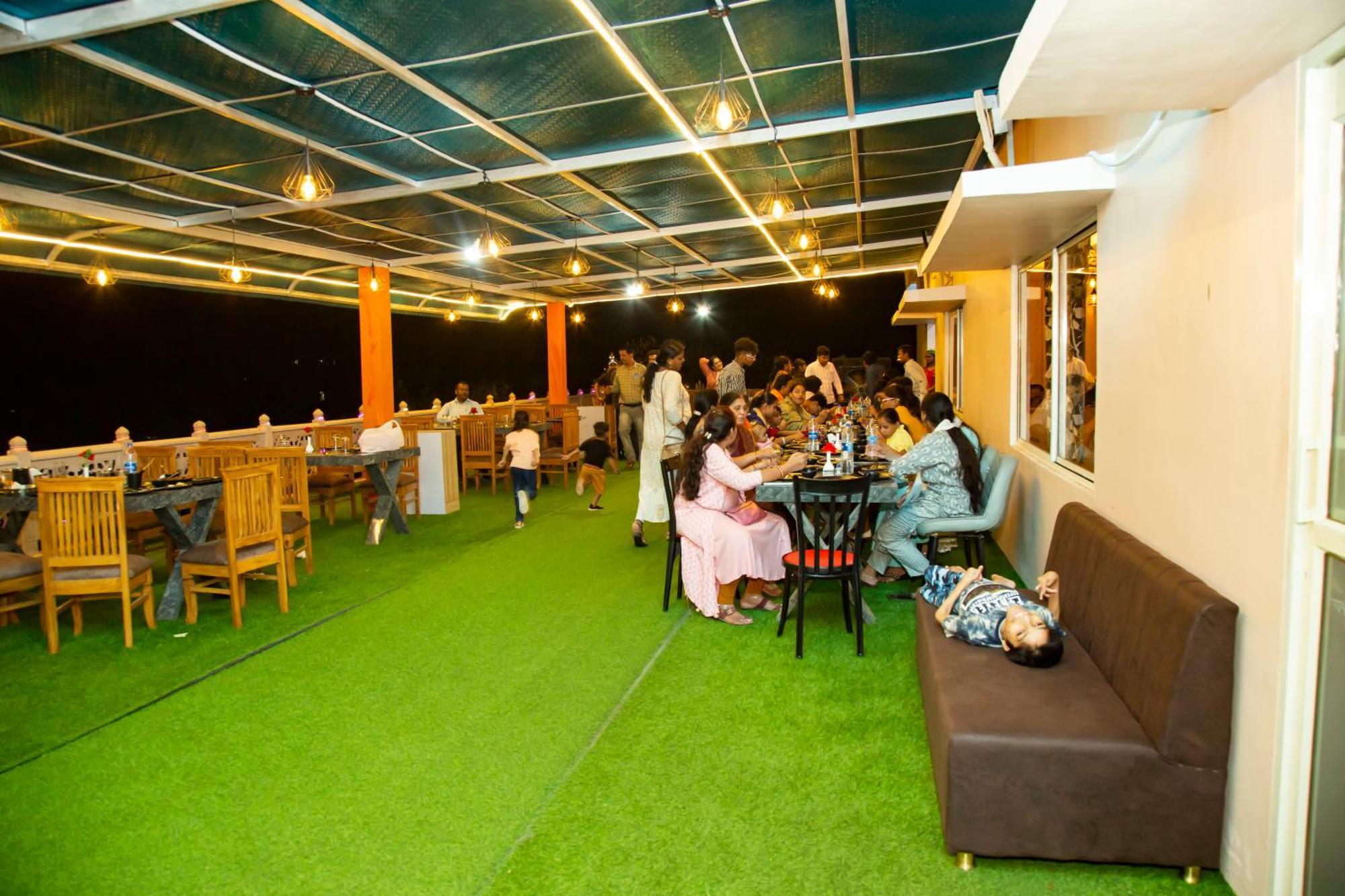 Hotel Virasat By Bookingcare Chhatarpur Zewnętrze zdjęcie